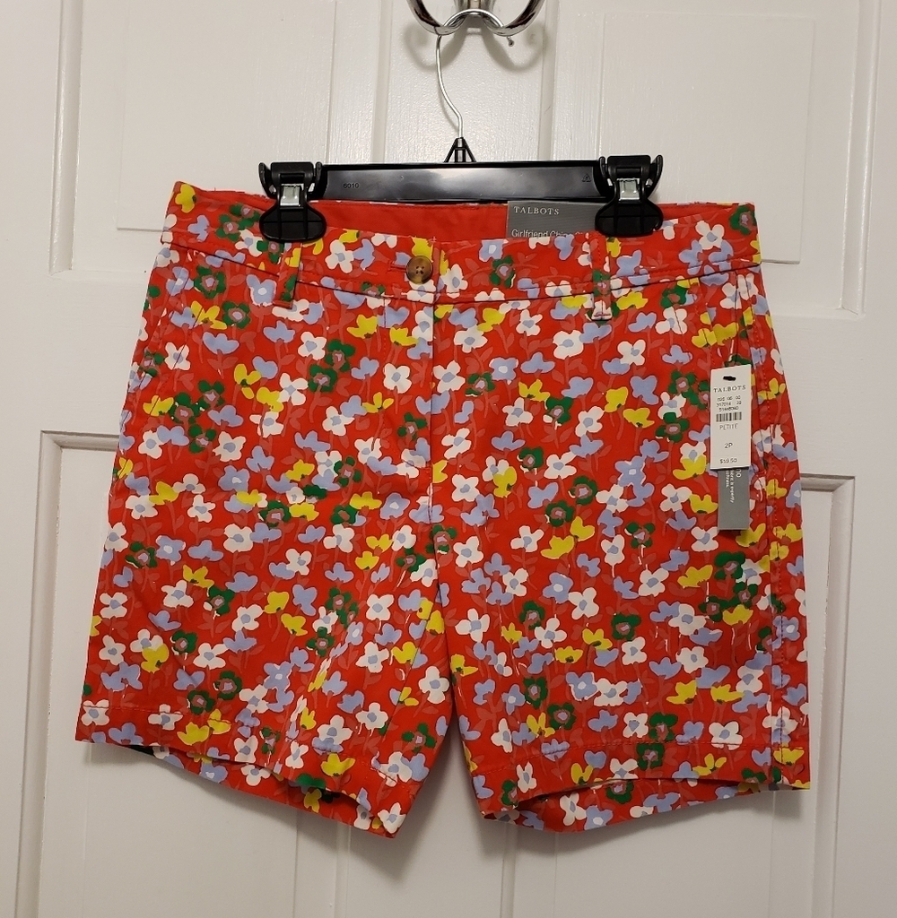 NWT Talbots Red Floral Print Girlfriend Chino Shorts Size 2P Ret. $59.50 Preppy
